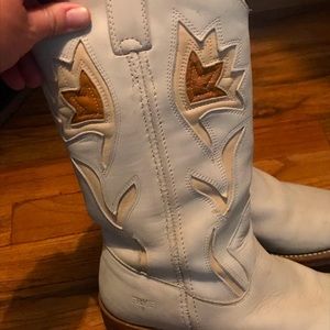 Frye Sabrina Flower Inlay Boots